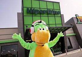 La Familia Dino trae nuevas aventuras a las tiendas HiperDino de Fuerteventura y Lanzarote