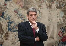 Escrivá insiste en exhibir su «independencia» a cuenta de una consejera del Banco de España