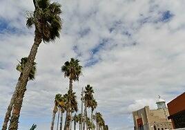 Nubes y lluvias débiles en el norte de las islas para un martes otoñal