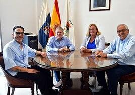 El alcalde de San Bartolomé de Tirajana recibe a Chacho SVNRS