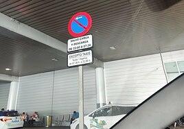 La reorganización de la parada de taxis en el aeropuerto, de acuerdo a la ordenanza