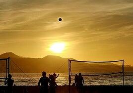 Sin rastro de lloviznas y más calor para el jueves