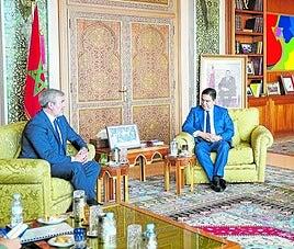 Pleitesía a Marruecos, desprecio al pueblo saharaui