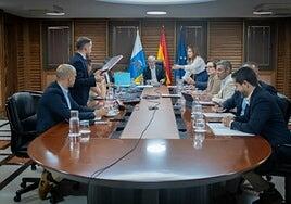 Clavijo será quien convoque de nuevo la mesa de negociación de migración «si es necesario»