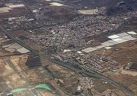 Ingenio evita que otro cable atraviese el casco antiguo de Carrizal