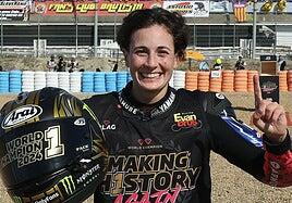 Ana Carrasco hace historia y gana el primer Mundial femenino de motociclismo