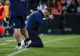 Diego Martínez, llegar y besar el santo