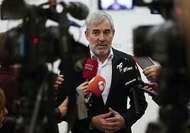 Madrid transferirá 100 millones a Canarias para la atención a menores migrantes