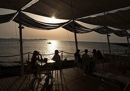 Detenido en Ibiza un cocinero que agredió a un cliente por quejarse de la comida