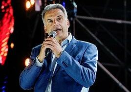 Yamandú Orsi, el mozo de almacén que puede convertirse en el nuevo presidente de Uruguay