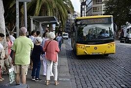 Halloween ya no asusta: solo hubo ocho ataques con huevos a Guaguas