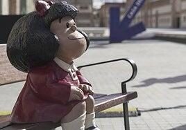 Mafalda te espera sentada