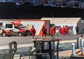 Rescatan a más de 600 migrantes en aguas próximas a Canarias