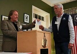 Harris y Trump empatan en Dixville Notch, el primer pueblo en votar de EEUU