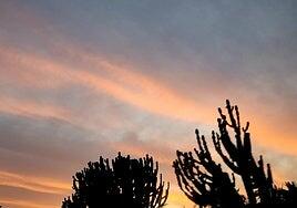 Nubes, calima y más calor para el archipiélago este jueves