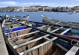 Detenidos dos hombres acusados de robar el motor de un cayuco en Arguineguín