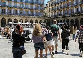 La población española alcanzará los 49 millones antes de fin de año