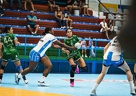 El Rocasa Gran Canaria también sabe remontar y ganar ante Beti Onak (18-15)