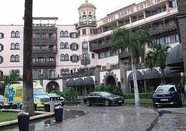 Cristales blindados en su habitación y vajilla, toallas y sábanas a estrenar para una sola noche