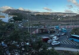 Un accidente en Ciudad del Campo provoca colas kilométricas en dirección a Teror