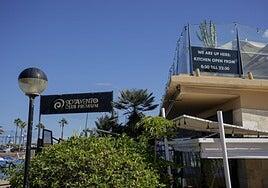 Desconcierto en los negocios del CC Sotavento que aún no han sido informados de su cierre