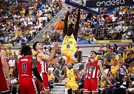 El sueño cumplido de Massamba Diop: de sus primeros puntos en la ACB a MVP en la Segunda FEB