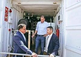 Llega la bomba para recuperar la desaladora portátil averiada