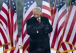 El fiscal general libera a Trump del asalto al Capitolio y de esconder documentos clasificados