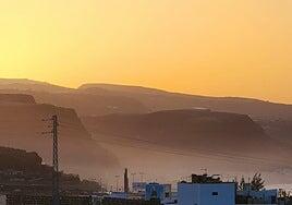 Un potaje meteorológico en Canarias: llega la calima, pero bajan las temperaturas