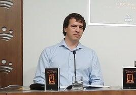 La jueza cita al hermano de Sánchez y al líder del PSOE extremeño tras hallar la UCO «indicios de criminalidad»