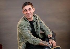 «La sociedad es la que te convierte en un juguete roto»