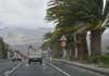 El fuerte viento y las lluvias aisladas marcan el tiempo en Canarias