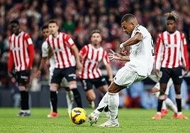 Pena máxima de Mbappé en su enésima noche negra