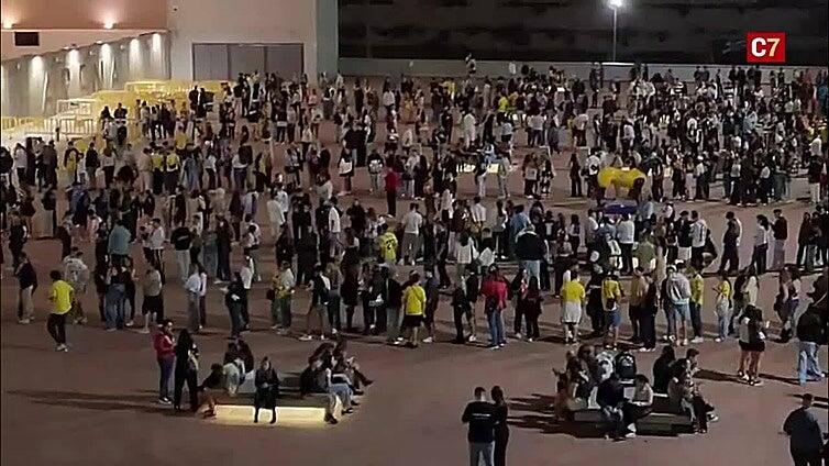 Quevedo congrega a 10.000 almas en el Arena