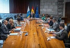 Canarias reclama a Madrid un convenio estatal para sufragar 127 obras hidráulicas