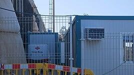 Las cámaras para albergar cadáveres de migrantes en El Hierro permanecen sin enchufar