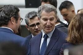 Feijóo responde a Sánchez: «Si alguien está jugando con las cartas marcadas es la Fiscalía»