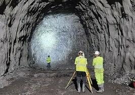Salto de Chira empieza a excavar su caverna y a fabricar sus turbinas-bomba