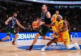 Un Granca estelar conquista el Martín Carpena (88-94)