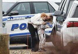 Tres muertos en un tiroteo en una escuela en Wisconsin