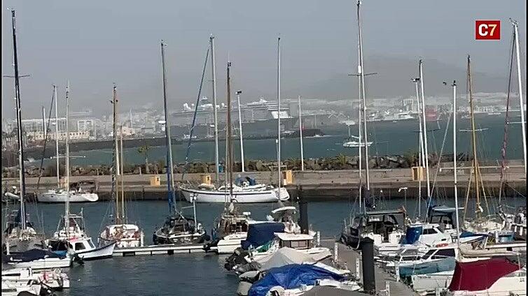La calima tiñe de marrón los cielos de Las Palmas de Gran Canaria