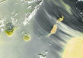 Las islas desaparecen bajo una intensa calima y el aire se vuelve irrespirable