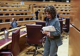 Montero se compromete a aprobar la RIC para Vivienda con un decreto ley