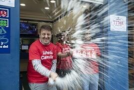 Así se ha vivido la celebración por el segundo premio de la lotería de Navidad