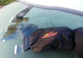 Cómo retirar el hielo del coche sin dañar el parabrisas