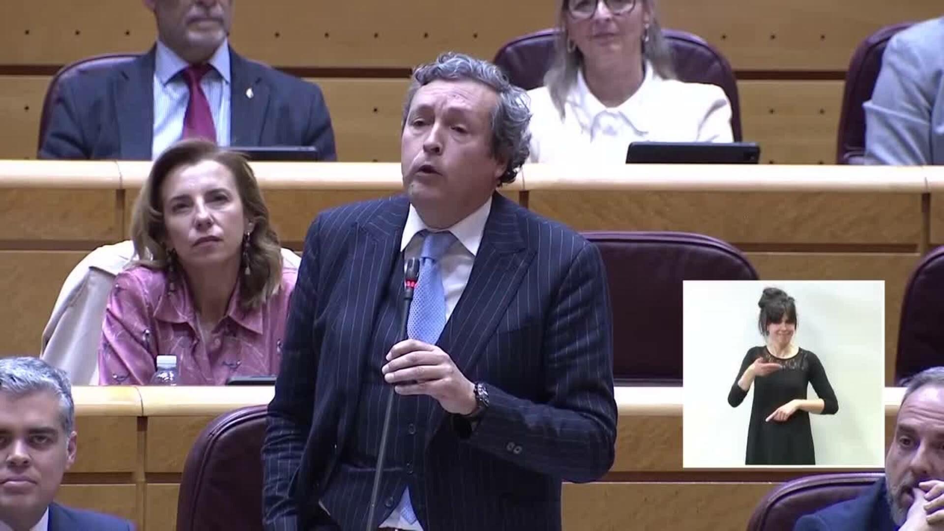 PP denuncia que el Gobierno no tiene política exterior salvo y tilda a Albares de "ramplón"