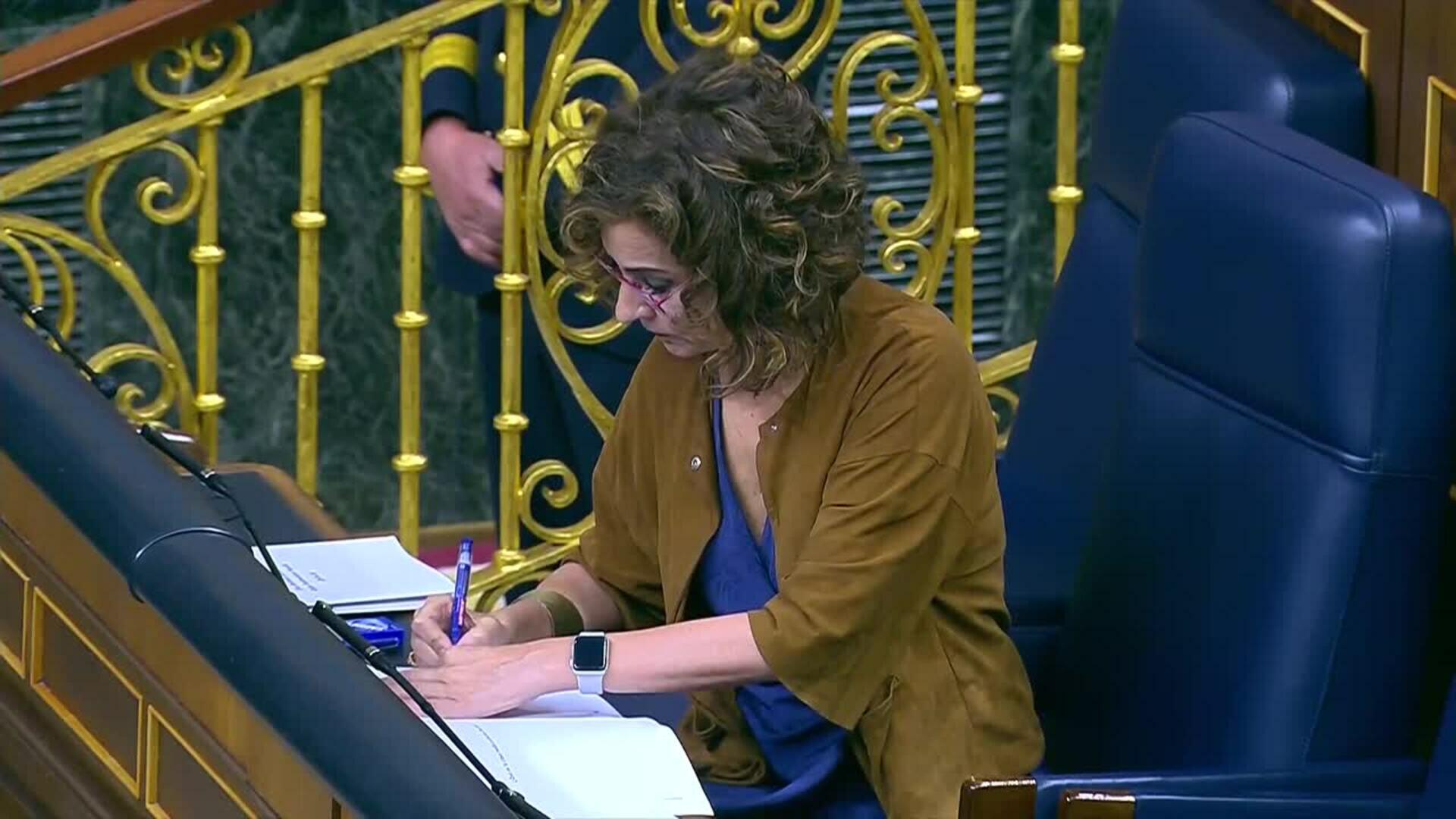 Vox acusa a Montero de "poner parchecitos" por eliminar el IVA del aceite sólo hasta septiembre