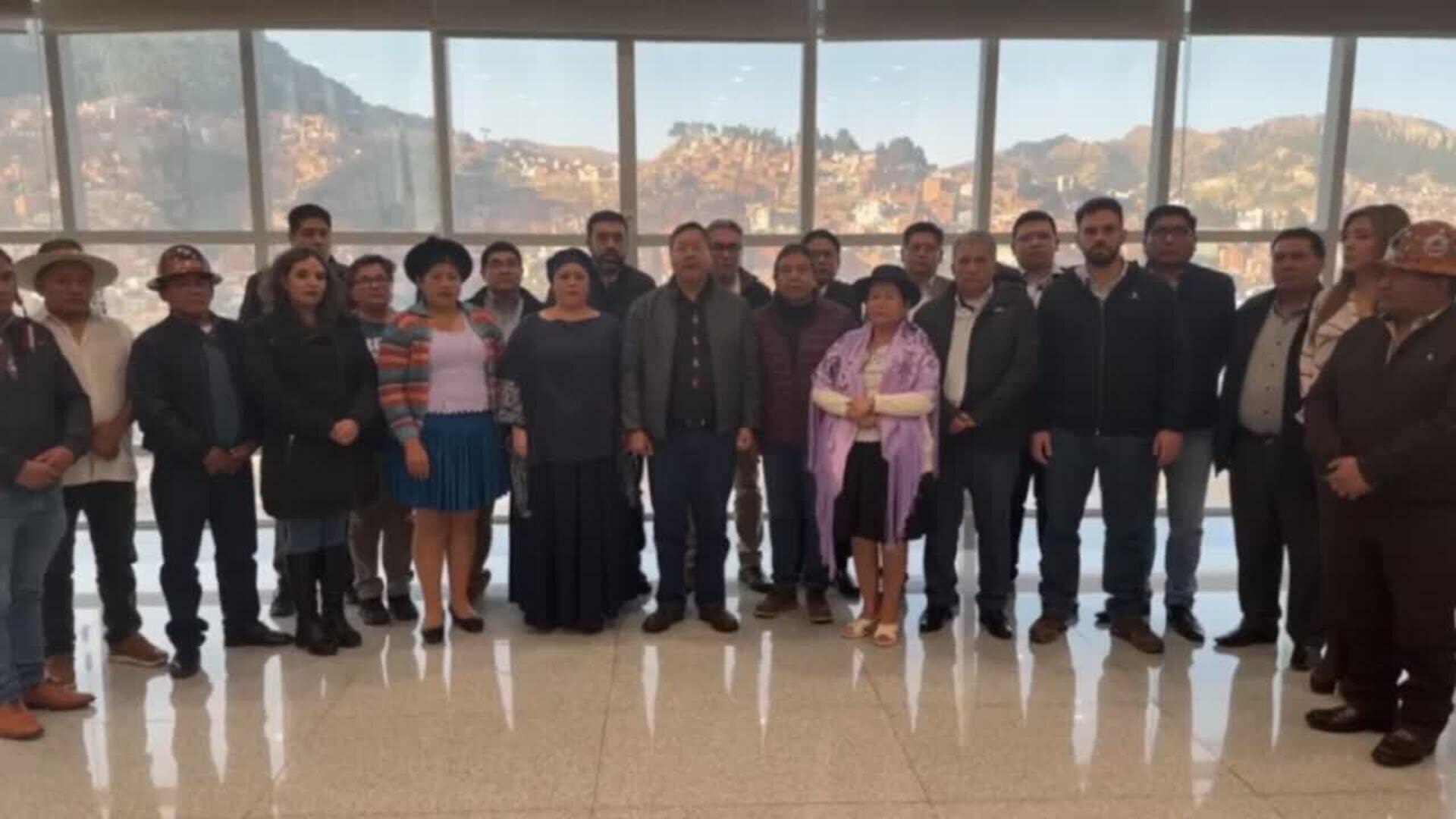 El presidente Arce convoca al pueblo boliviano para que se movilice contra el golpe de Estado