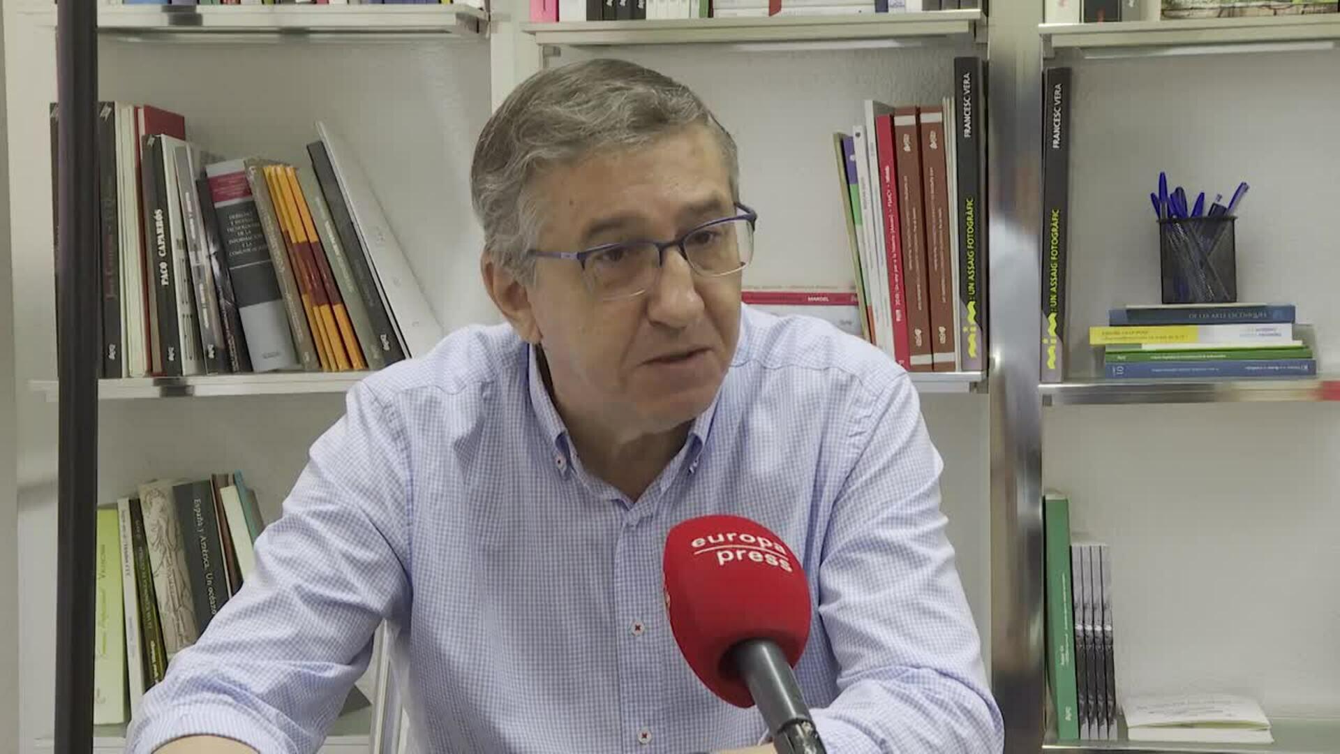 Rovira: los centros tienen "capacidad" para adaptar sus programas plurilingües a la nueva ley