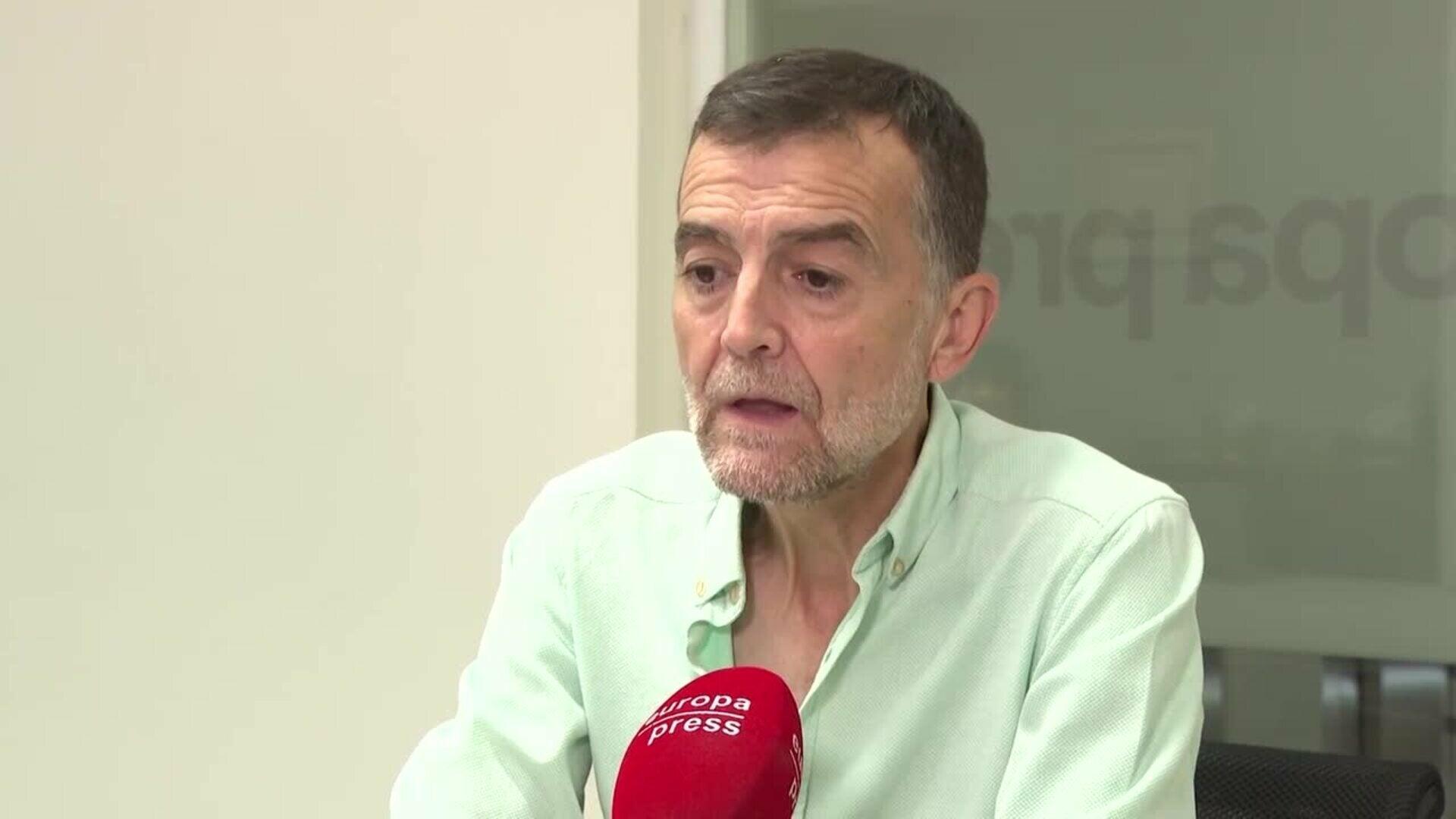 Maíllo aprecia un "iceberg de insatisfacción silenciosa" que desgasta a Juanma Moreno